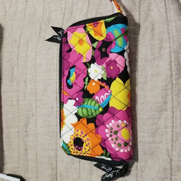 Vera Bradley Wallet - Picture 1 of 3